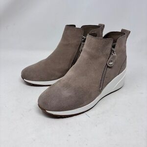Alex Marie Taupe Suede Wedge Ankle Boots Side Zip‎ Women Size 8.5